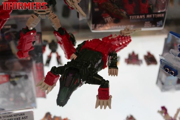 SDCC 2016   Generations Platinum Series And Titans Return Preview Night Display 027 (27 of 157)